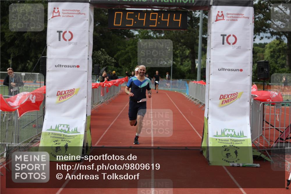 14.06.2026 - 7 Türme Triathlon Andreas Tolksdorf http://msf.ph/oto/9809619 14.06.2026 16:49:43 Ziel 767, 829, 861 meine-sportfotos.de
