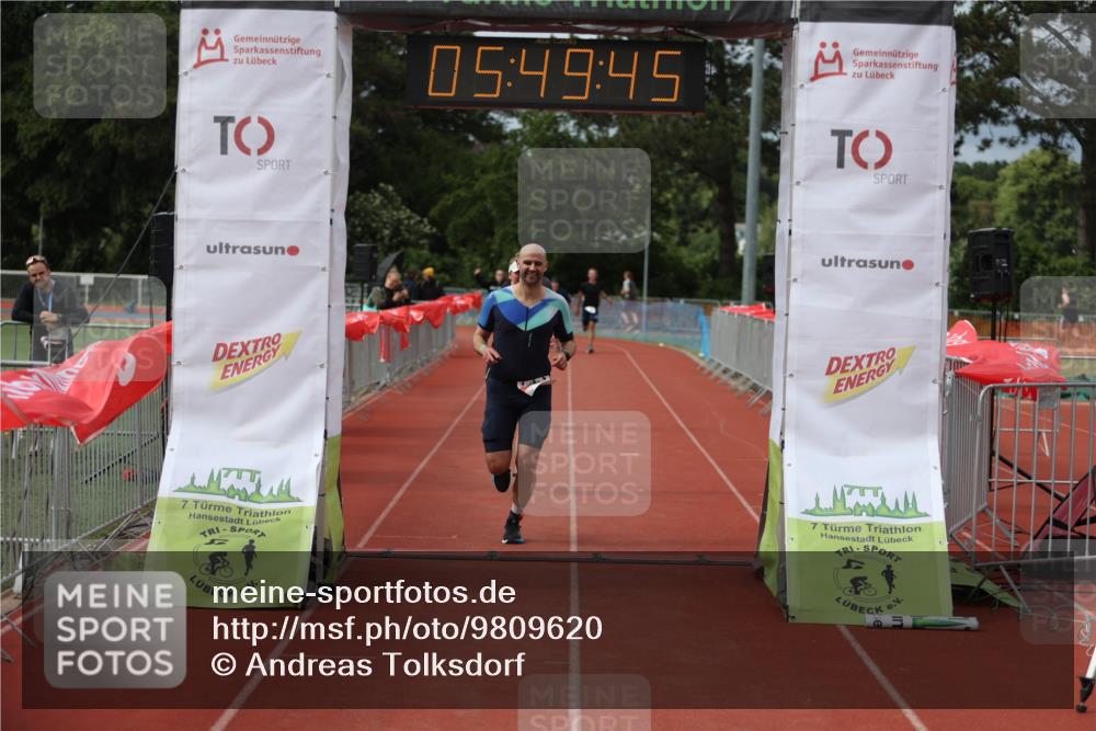14.06.2026 - 7 Türme Triathlon Andreas Tolksdorf http://msf.ph/oto/9809620 14.06.2026 16:49:43 Ziel 767, 829, 861 meine-sportfotos.de