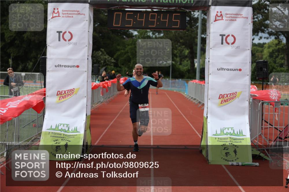 14.06.2026 - 7 Türme Triathlon Andreas Tolksdorf http://msf.ph/oto/9809625 14.06.2026 16:49:44 Ziel 767, 829, 861 meine-sportfotos.de