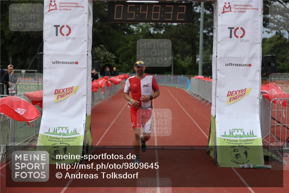 14.06.2026 - 7 Türme Triathlon Andreas Tolksdorf http://msf.ph/oto/9809645 14.06.2026 16:48:31 Ziel 631 meine-sportfotos.de