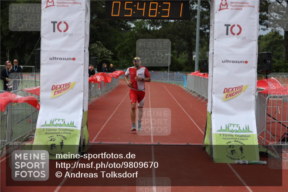14.06.2026 - 7 Türme Triathlon Andreas Tolksdorf http://msf.ph/oto/9809670 14.06.2026 16:48:29 Ziel 631 meine-sportfotos.de