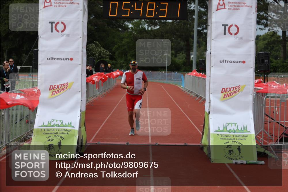 14.06.2026 - 7 Türme Triathlon Andreas Tolksdorf http://msf.ph/oto/9809675 14.06.2026 16:48:29 Ziel 631 meine-sportfotos.de