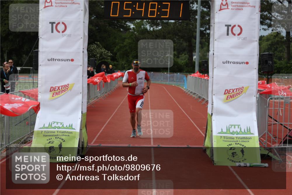 14.06.2026 - 7 Türme Triathlon Andreas Tolksdorf http://msf.ph/oto/9809676 14.06.2026 16:48:29 Ziel 631 meine-sportfotos.de