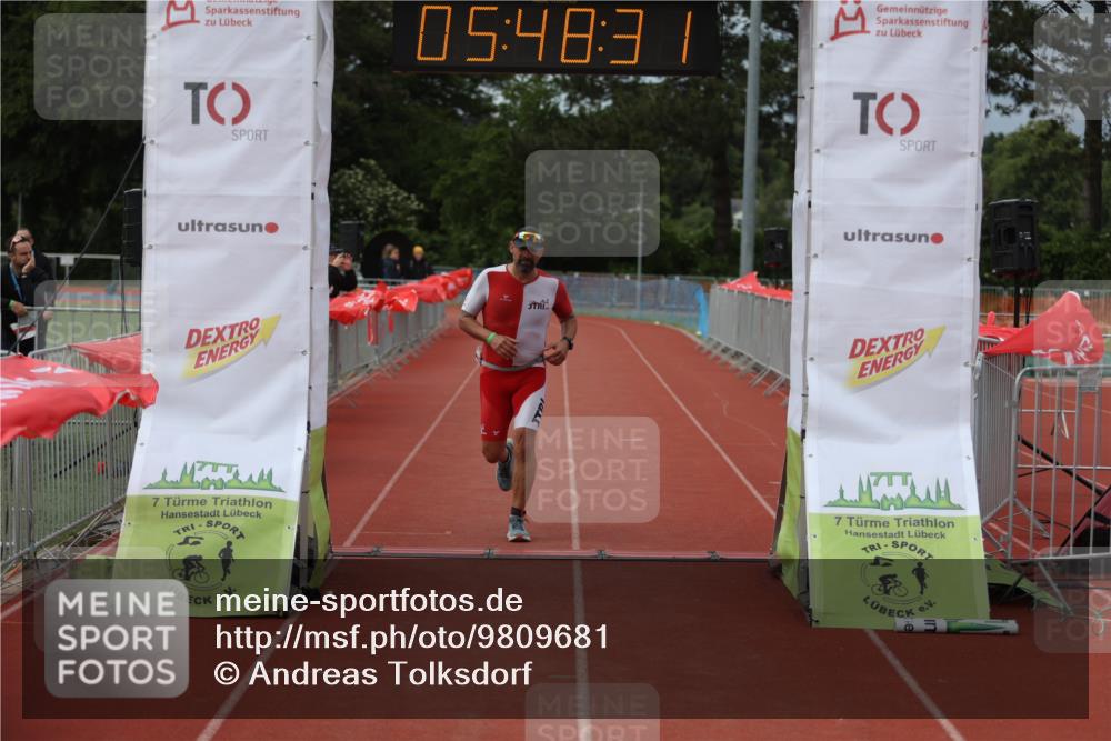 14.06.2026 - 7 Türme Triathlon Andreas Tolksdorf http://msf.ph/oto/9809681 14.06.2026 16:48:30 Ziel 631 meine-sportfotos.de