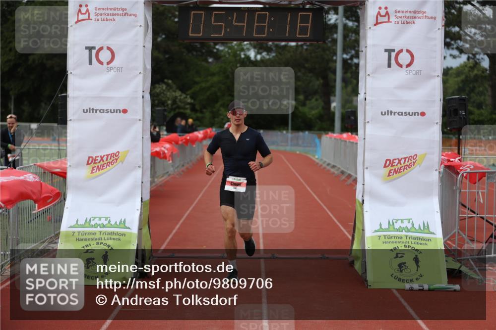 14.06.2026 - 7 Türme Triathlon Andreas Tolksdorf http://msf.ph/oto/9809706 14.06.2026 16:48:16 Ziel 642 meine-sportfotos.de