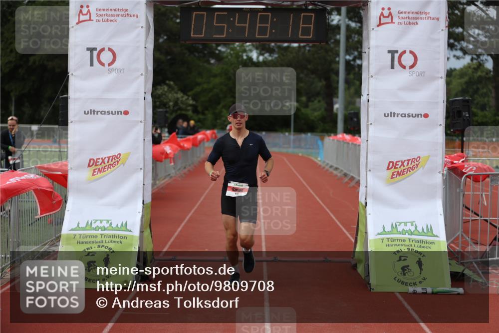 14.06.2026 - 7 Türme Triathlon Andreas Tolksdorf http://msf.ph/oto/9809708 14.06.2026 16:48:16 Ziel 642 meine-sportfotos.de