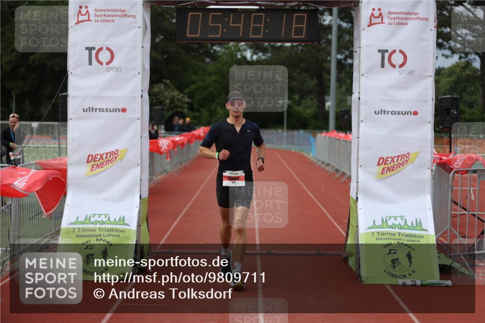 14.06.2026 - 7 Türme Triathlon Andreas Tolksdorf http://msf.ph/oto/9809711 14.06.2026 16:48:16 Ziel 642 meine-sportfotos.de