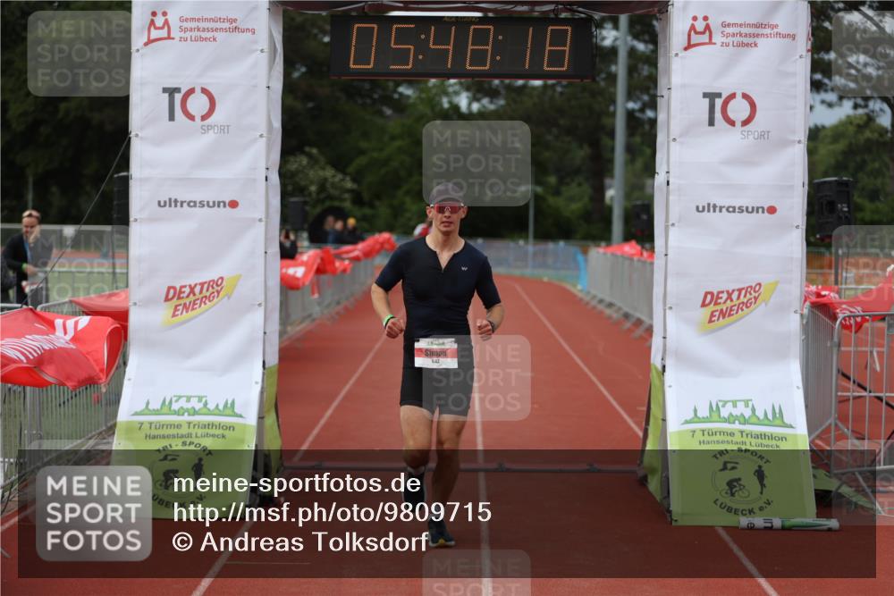 14.06.2026 - 7 Türme Triathlon Andreas Tolksdorf http://msf.ph/oto/9809715 14.06.2026 16:48:17 Ziel 642 meine-sportfotos.de