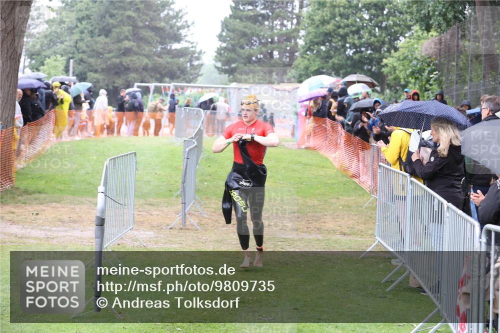 14.06.2026 - 7 Türme Triathlon Andreas Tolksdorf http://msf.ph/oto/9809735 14.06.2026 13:24:33 Schwimmen  meine-sportfotos.de