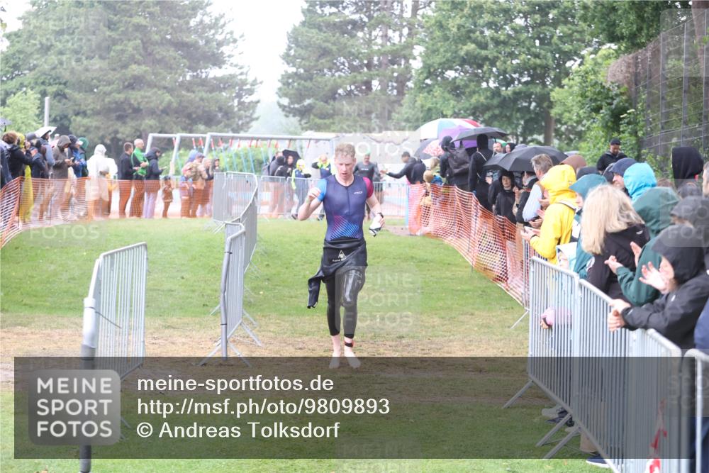 14.06.2026 - 7 Türme Triathlon Andreas Tolksdorf http://msf.ph/oto/9809893 14.06.2026 13:30:28 Schwimmen  meine-sportfotos.de