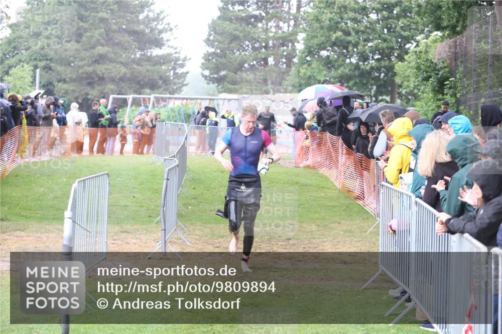 14.06.2026 - 7 Türme Triathlon Andreas Tolksdorf http://msf.ph/oto/9809894 14.06.2026 13:30:28 Schwimmen  meine-sportfotos.de