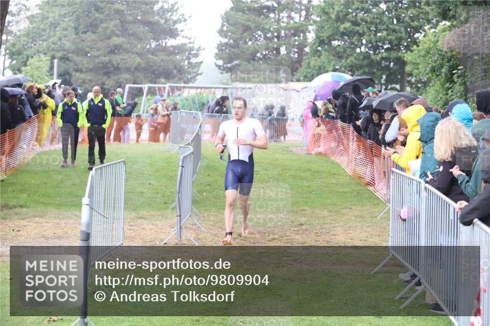 14.06.2026 - 7 Türme Triathlon Andreas Tolksdorf http://msf.ph/oto/9809904 14.06.2026 13:30:43 Schwimmen  meine-sportfotos.de