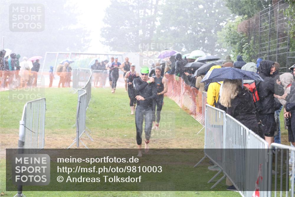 14.06.2026 - 7 Türme Triathlon Andreas Tolksdorf http://msf.ph/oto/9810003 14.06.2026 13:32:26 Schwimmen  meine-sportfotos.de