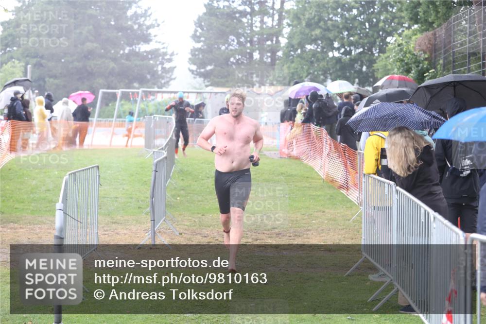 14.06.2026 - 7 Türme Triathlon Andreas Tolksdorf http://msf.ph/oto/9810163 14.06.2026 13:35:00 Schwimmen  meine-sportfotos.de