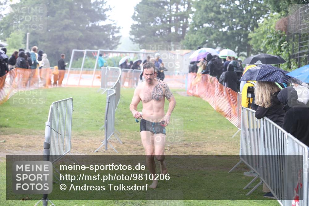 14.06.2026 - 7 Türme Triathlon Andreas Tolksdorf http://msf.ph/oto/9810206 14.06.2026 13:35:53 Schwimmen  meine-sportfotos.de