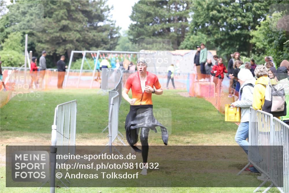 14.06.2026 - 7 Türme Triathlon Andreas Tolksdorf http://msf.ph/oto/9810432 14.06.2026 13:41:35 Schwimmen  meine-sportfotos.de