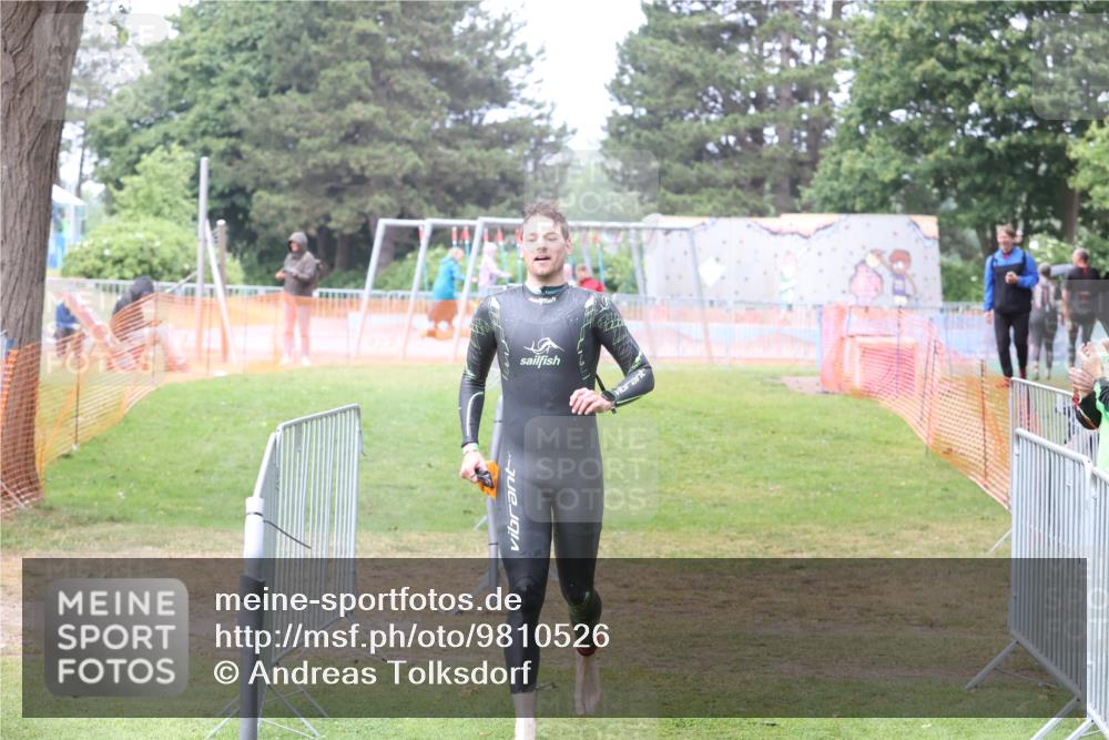 14.06.2026 - 7 Türme Triathlon Andreas Tolksdorf http://msf.ph/oto/9810526 14.06.2026 13:53:15 Schwimmen  meine-sportfotos.de