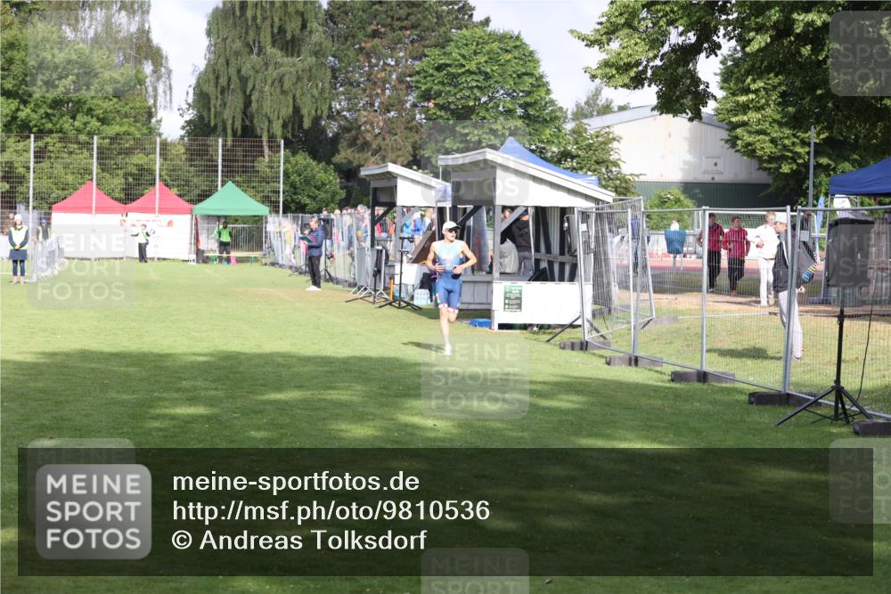14.06.2026 - 7 Türme Triathlon Andreas Tolksdorf http://msf.ph/oto/9810536 14.06.2026 08:23:48 Schwimmen  meine-sportfotos.de