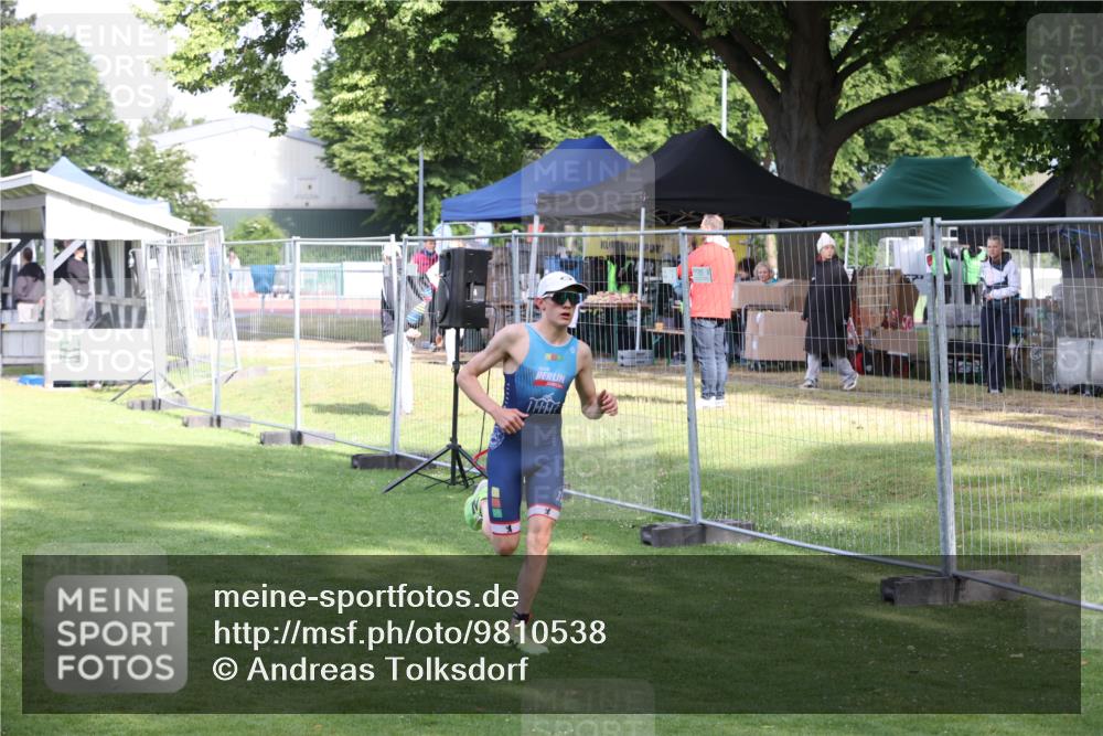 14.06.2026 - 7 Türme Triathlon Andreas Tolksdorf http://msf.ph/oto/9810538 14.06.2026 08:23:52 Schwimmen  meine-sportfotos.de