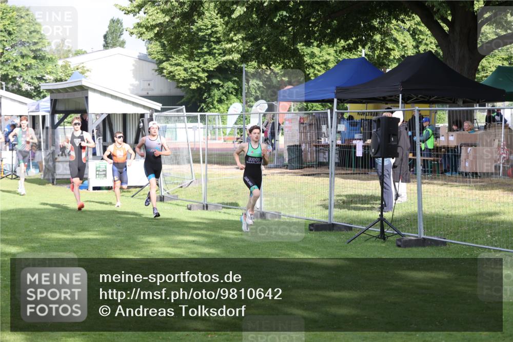 14.06.2026 - 7 Türme Triathlon Andreas Tolksdorf http://msf.ph/oto/9810642 14.06.2026 08:25:15 Schwimmen  meine-sportfotos.de