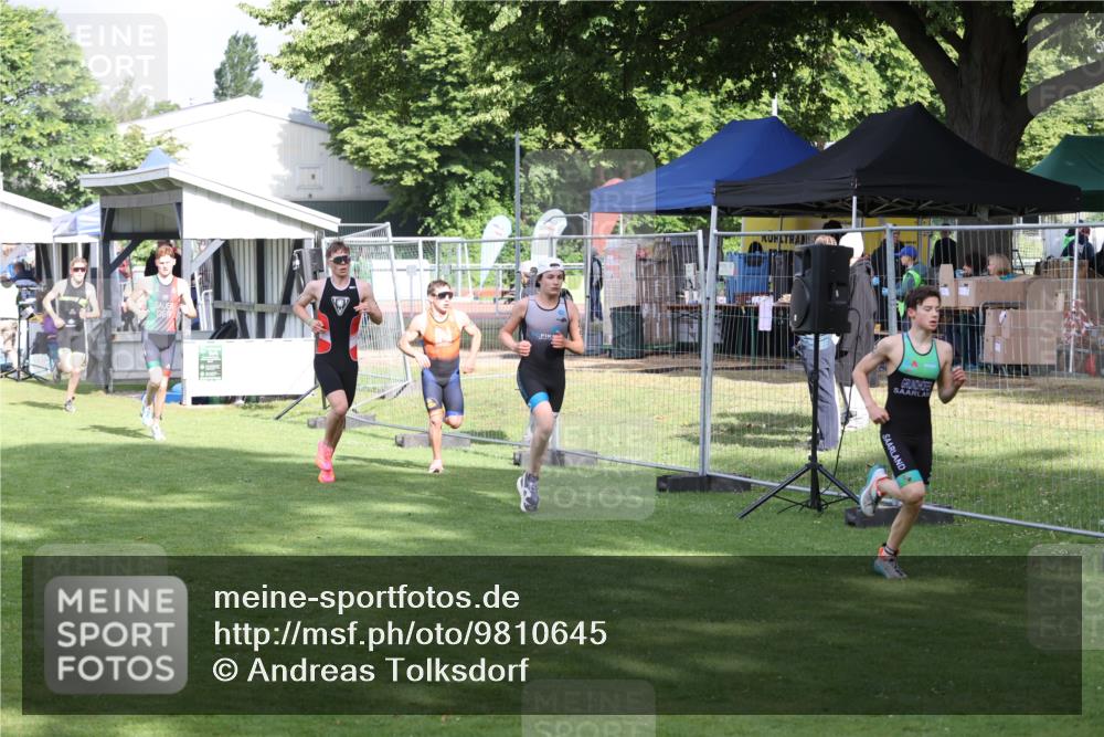 14.06.2026 - 7 Türme Triathlon Andreas Tolksdorf http://msf.ph/oto/9810645 14.06.2026 08:25:16 Schwimmen  meine-sportfotos.de