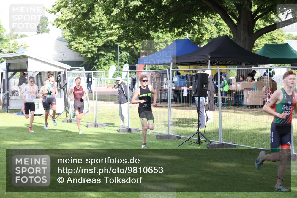 14.06.2026 - 7 Türme Triathlon Andreas Tolksdorf http://msf.ph/oto/9810653 14.06.2026 08:25:20 Schwimmen  meine-sportfotos.de