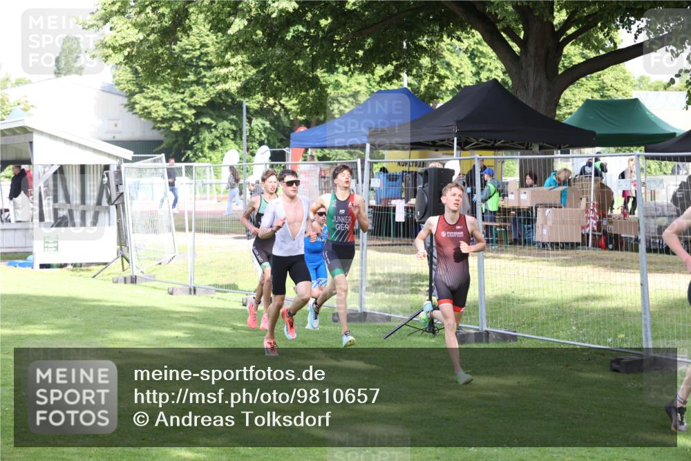 14.06.2026 - 7 Türme Triathlon Andreas Tolksdorf http://msf.ph/oto/9810657 14.06.2026 08:25:22 Schwimmen  meine-sportfotos.de