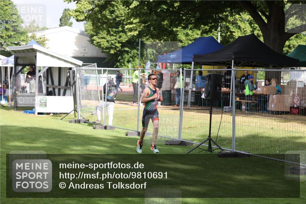 14.06.2026 - 7 Türme Triathlon Andreas Tolksdorf http://msf.ph/oto/9810691 14.06.2026 08:27:20 Schwimmen  meine-sportfotos.de