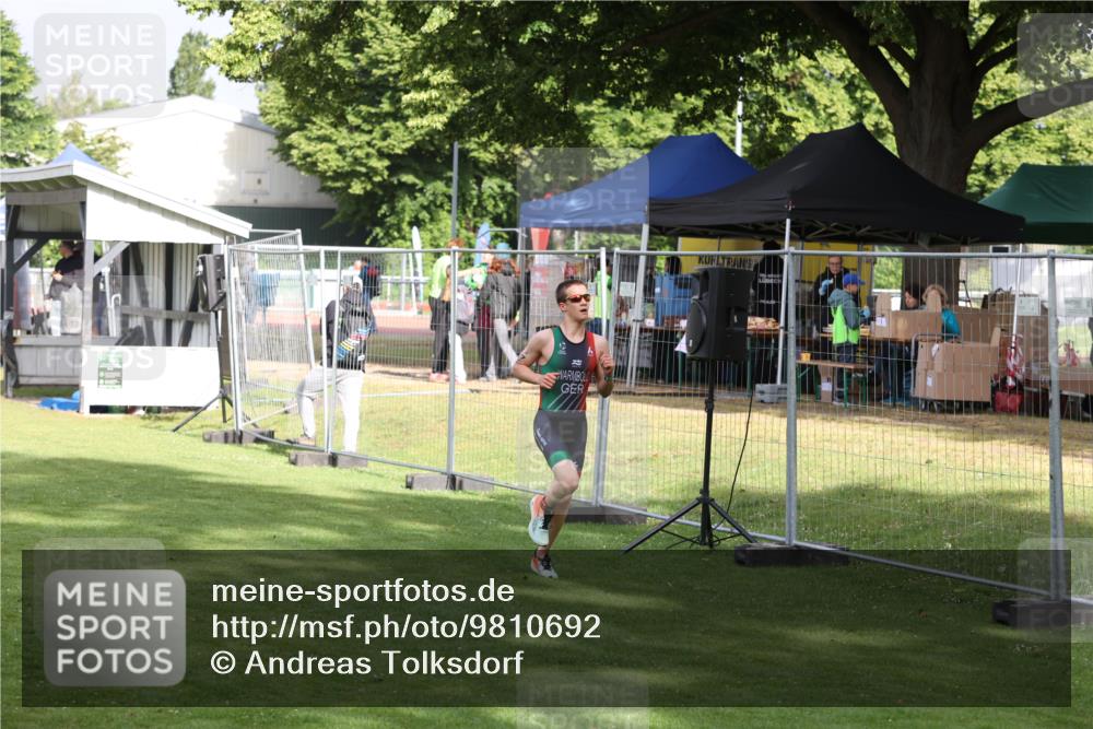 14.06.2026 - 7 Türme Triathlon Andreas Tolksdorf http://msf.ph/oto/9810692 14.06.2026 08:27:21 Schwimmen  meine-sportfotos.de