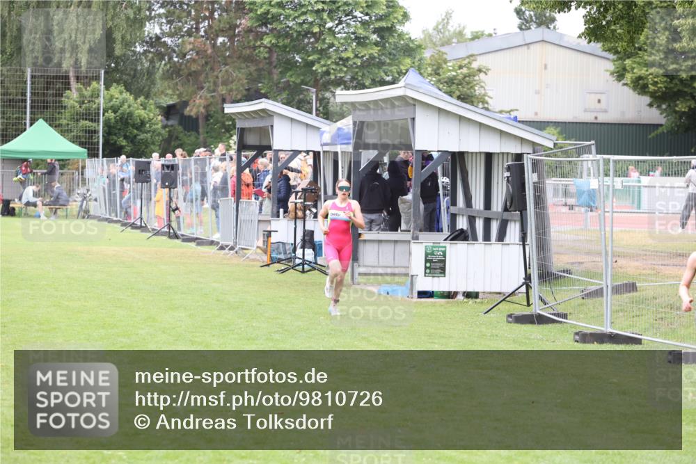 14.06.2026 - 7 Türme Triathlon Andreas Tolksdorf http://msf.ph/oto/9810726 14.06.2026 08:44:14 Schwimmen  meine-sportfotos.de