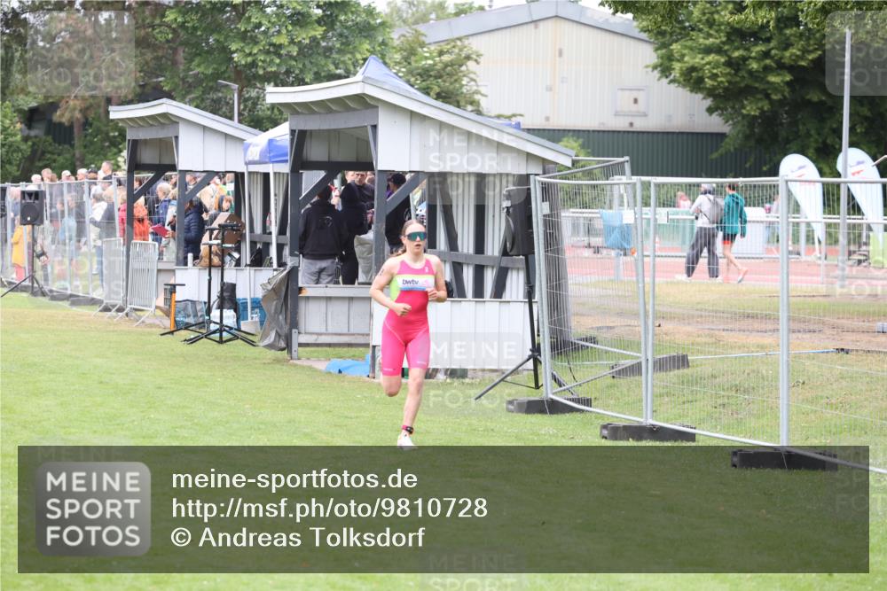 14.06.2026 - 7 Türme Triathlon Andreas Tolksdorf http://msf.ph/oto/9810728 14.06.2026 08:44:15 Schwimmen  meine-sportfotos.de