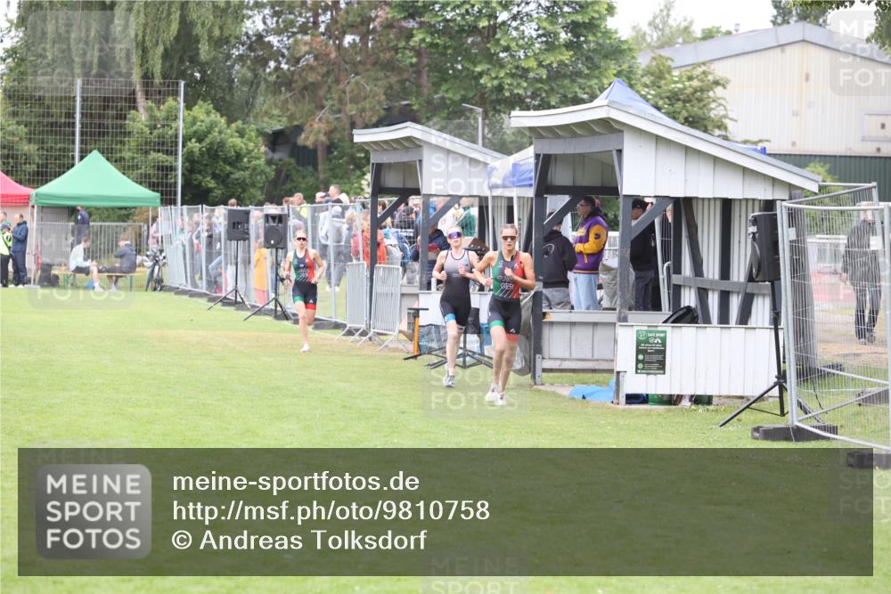 14.06.2026 - 7 Türme Triathlon Andreas Tolksdorf http://msf.ph/oto/9810758 14.06.2026 08:44:52 Schwimmen  meine-sportfotos.de