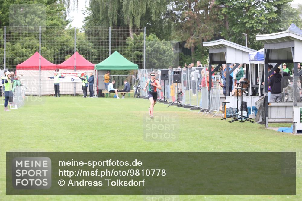 14.06.2026 - 7 Türme Triathlon Andreas Tolksdorf http://msf.ph/oto/9810778 14.06.2026 08:45:33 Schwimmen  meine-sportfotos.de