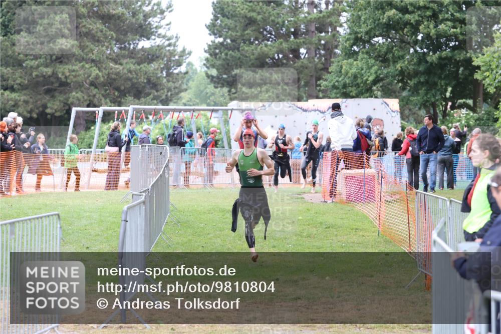 14.06.2026 - 7 Türme Triathlon Andreas Tolksdorf http://msf.ph/oto/9810804 14.06.2026 08:48:57 Schwimmen  meine-sportfotos.de