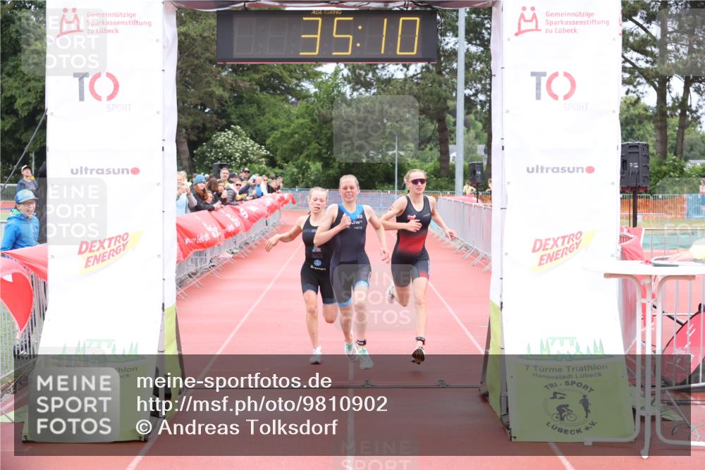 14.06.2026 - 7 Türme Triathlon Andreas Tolksdorf http://msf.ph/oto/9810902 14.06.2026 08:53:01 Schwimmen  meine-sportfotos.de