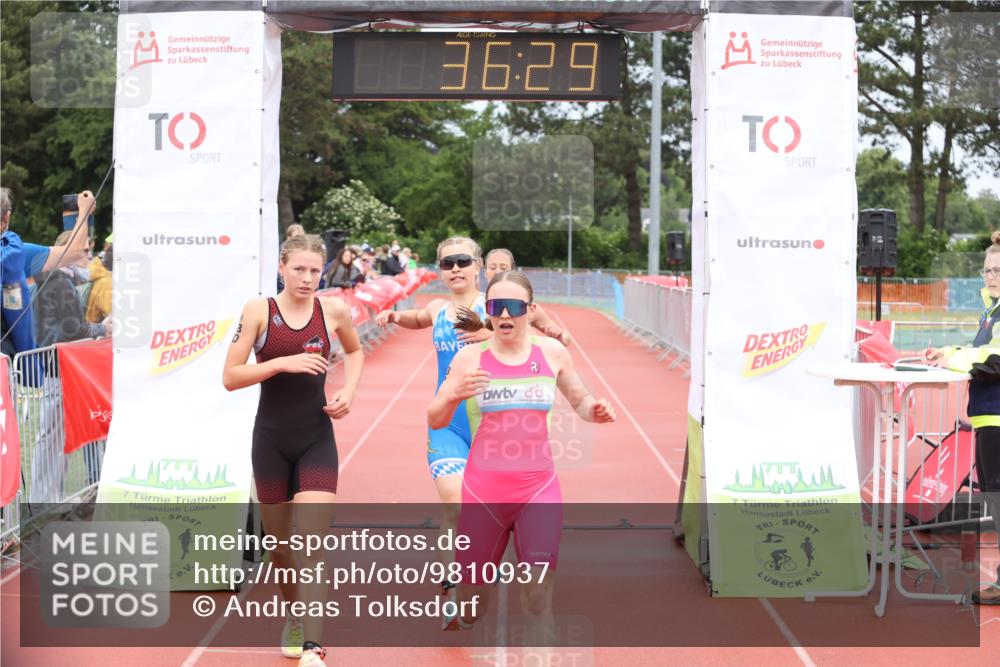 14.06.2026 - 7 Türme Triathlon Andreas Tolksdorf http://msf.ph/oto/9810937 14.06.2026 08:54:20 Schwimmen  meine-sportfotos.de