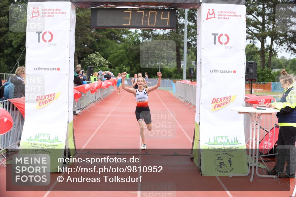 14.06.2026 - 7 Türme Triathlon Andreas Tolksdorf http://msf.ph/oto/9810952 14.06.2026 08:54:55 Schwimmen  meine-sportfotos.de