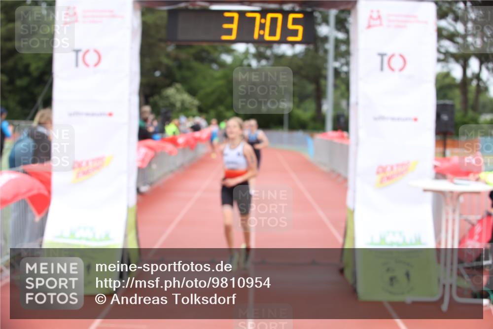 14.06.2026 - 7 Türme Triathlon Andreas Tolksdorf http://msf.ph/oto/9810954 14.06.2026 08:54:55 Schwimmen  meine-sportfotos.de