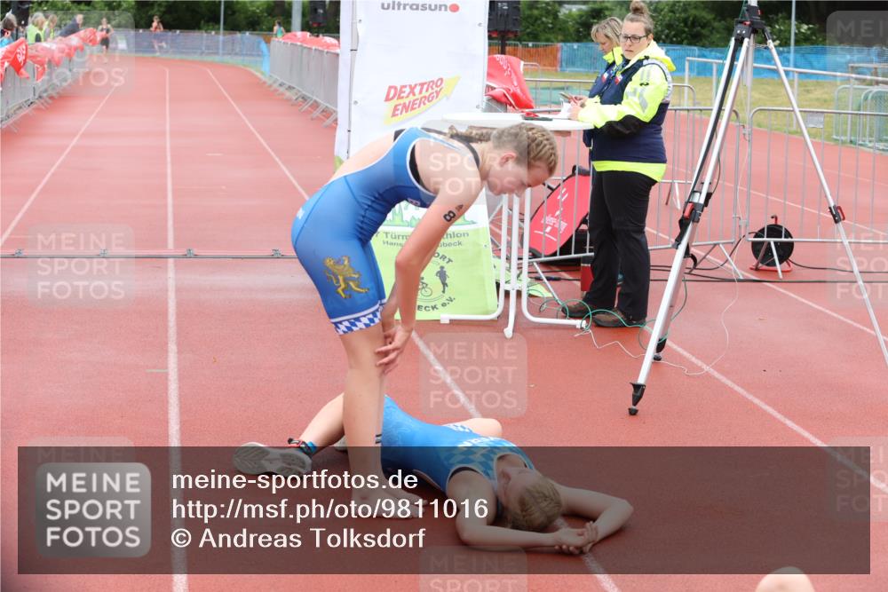 14.06.2026 - 7 Türme Triathlon Andreas Tolksdorf http://msf.ph/oto/9811016 14.06.2026 08:57:04 Schwimmen  meine-sportfotos.de