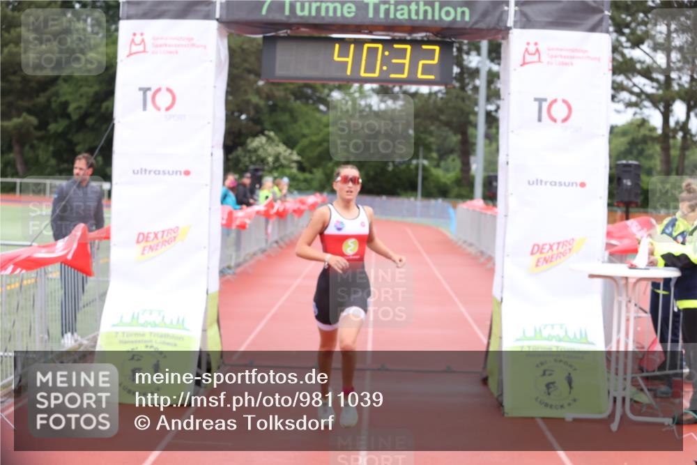14.06.2026 - 7 Türme Triathlon Andreas Tolksdorf http://msf.ph/oto/9811039 14.06.2026 08:58:23 Schwimmen  meine-sportfotos.de
