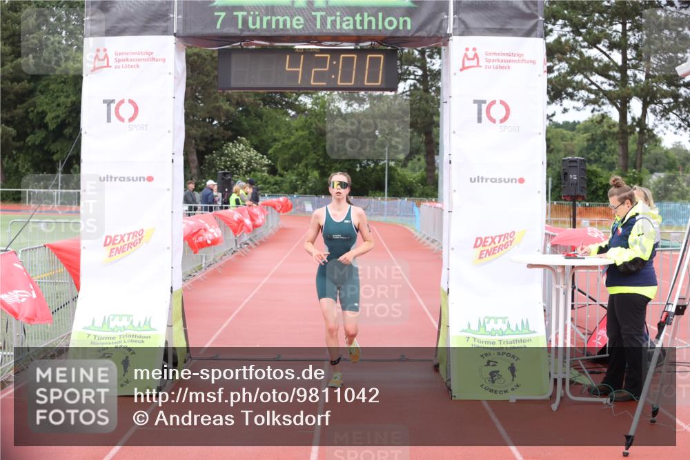 14.06.2026 - 7 Türme Triathlon Andreas Tolksdorf http://msf.ph/oto/9811042 14.06.2026 08:59:51 Schwimmen  meine-sportfotos.de