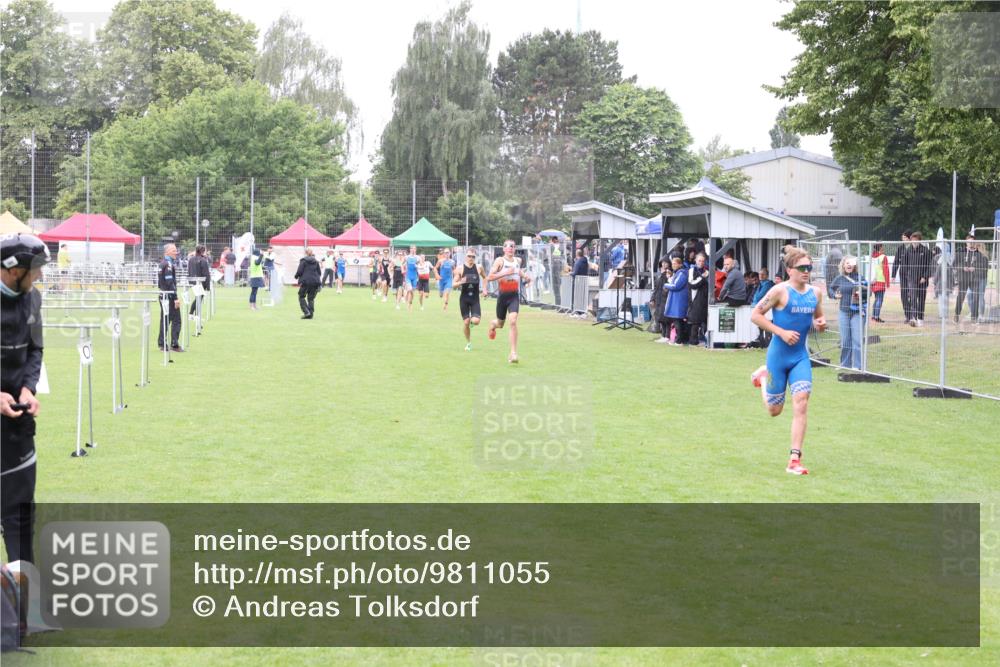 14.06.2026 - 7 Türme Triathlon Andreas Tolksdorf http://msf.ph/oto/9811055 14.06.2026 09:16:05 Schwimmen  meine-sportfotos.de