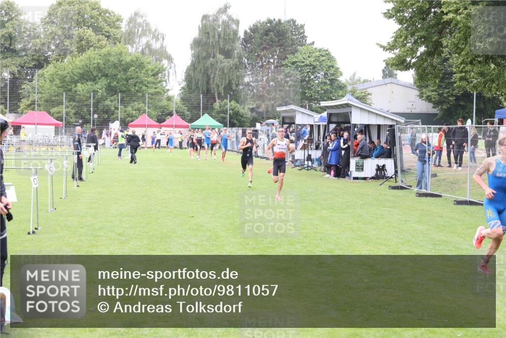 14.06.2026 - 7 Türme Triathlon Andreas Tolksdorf http://msf.ph/oto/9811057 14.06.2026 09:16:06 Schwimmen  meine-sportfotos.de