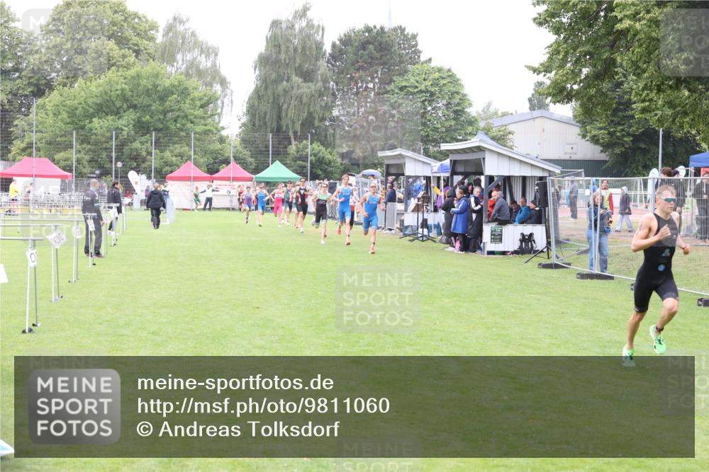 14.06.2026 - 7 Türme Triathlon Andreas Tolksdorf http://msf.ph/oto/9811060 14.06.2026 09:16:09 Schwimmen  meine-sportfotos.de