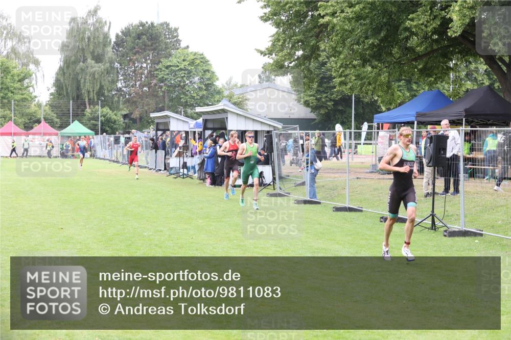 14.06.2026 - 7 Türme Triathlon Andreas Tolksdorf http://msf.ph/oto/9811083 14.06.2026 09:16:22 Schwimmen  meine-sportfotos.de