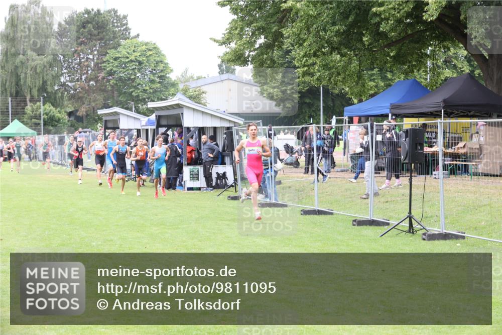 14.06.2026 - 7 Türme Triathlon Andreas Tolksdorf http://msf.ph/oto/9811095 14.06.2026 09:17:48 Schwimmen  meine-sportfotos.de