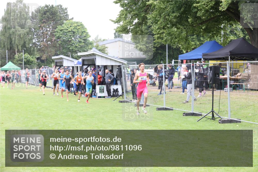 14.06.2026 - 7 Türme Triathlon Andreas Tolksdorf http://msf.ph/oto/9811096 14.06.2026 09:17:48 Schwimmen  meine-sportfotos.de