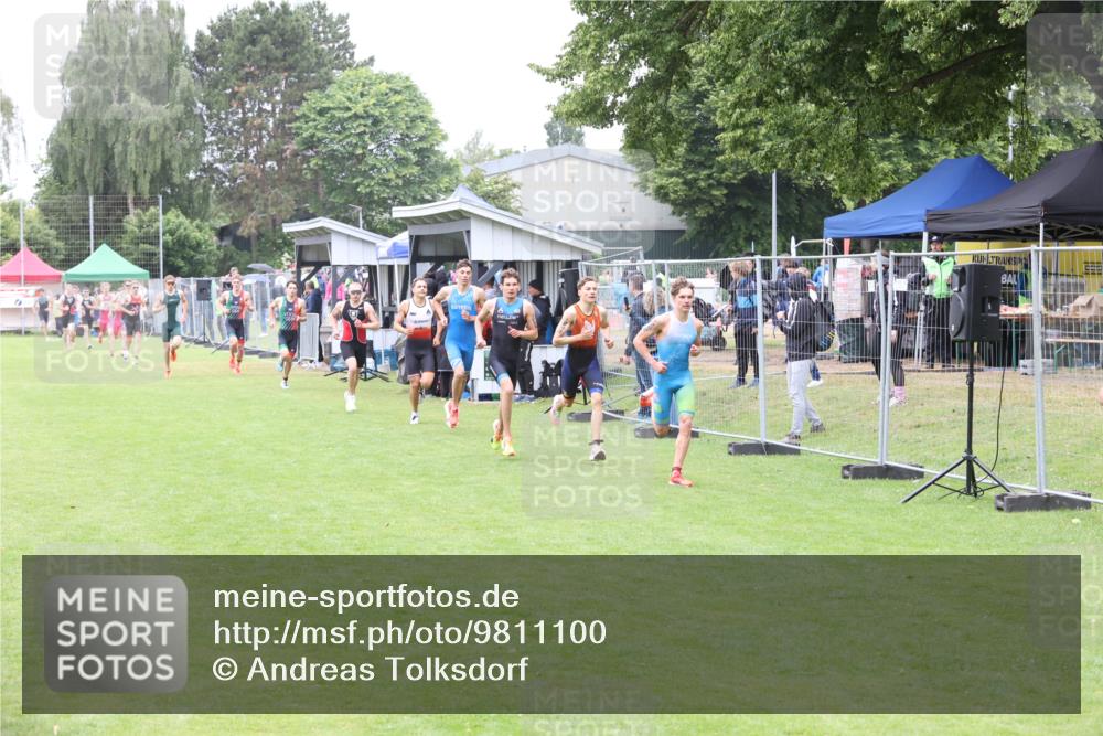 14.06.2026 - 7 Türme Triathlon Andreas Tolksdorf http://msf.ph/oto/9811100 14.06.2026 09:17:50 Schwimmen  meine-sportfotos.de