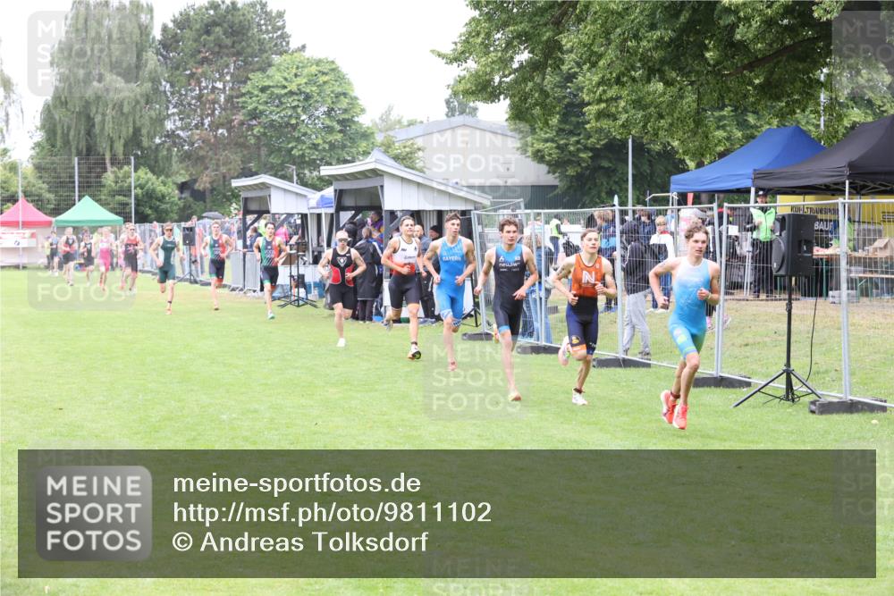 14.06.2026 - 7 Türme Triathlon Andreas Tolksdorf http://msf.ph/oto/9811102 14.06.2026 09:17:51 Schwimmen  meine-sportfotos.de