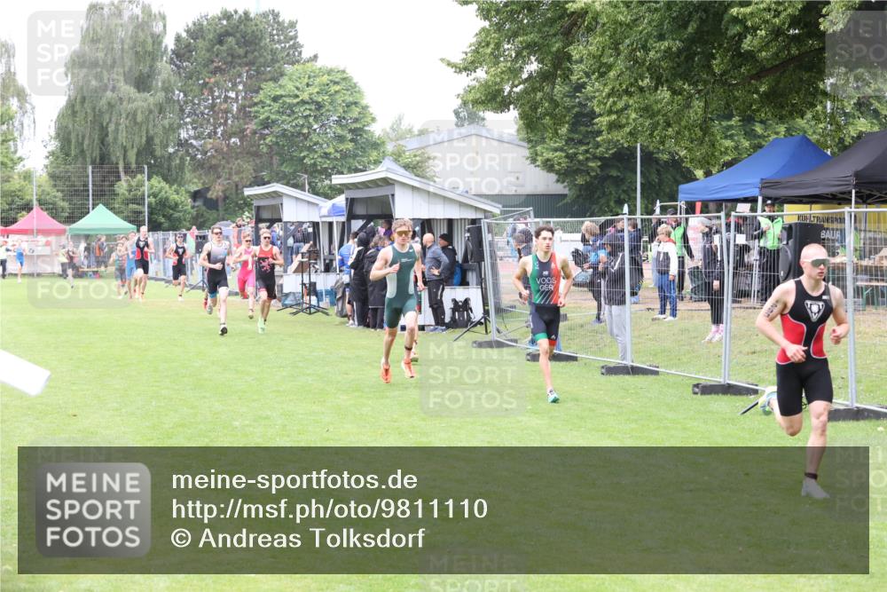 14.06.2026 - 7 Türme Triathlon Andreas Tolksdorf http://msf.ph/oto/9811110 14.06.2026 09:17:54 Schwimmen  meine-sportfotos.de